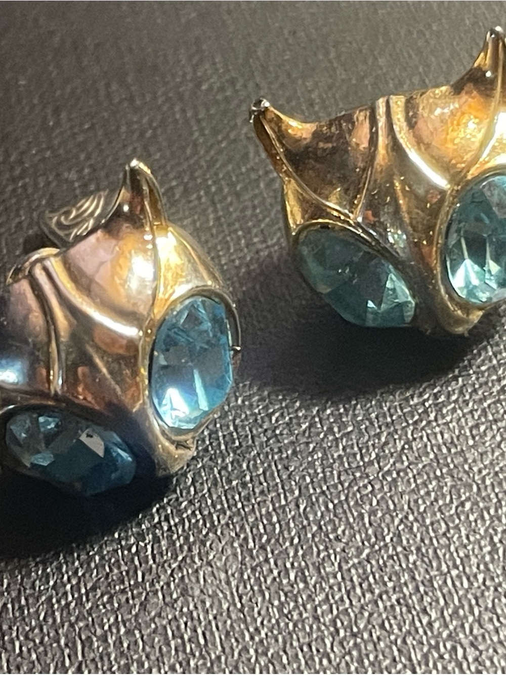 Coron Adolph Katz Gold hoot owl earrings patent marked